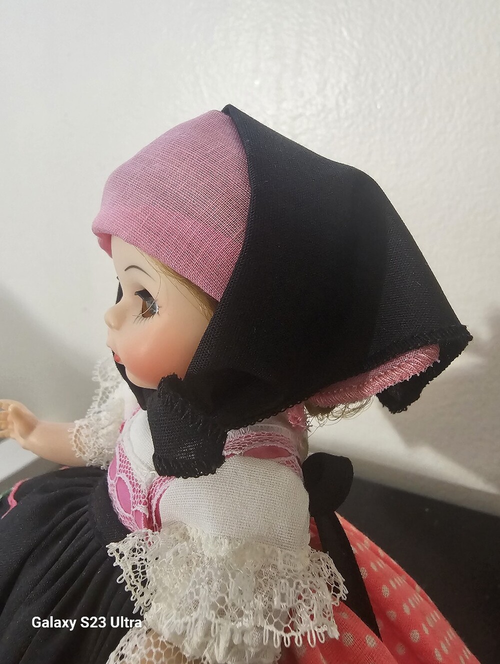 YUGOSLAVIA DOLL - Picture 13 of 14